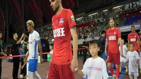 曼城欲收购胡戈-拉松，法甲劲旅标价6000万欧寻求交易